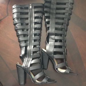 Michael Antonio Kimiko Gladiator Boot Size 8.5